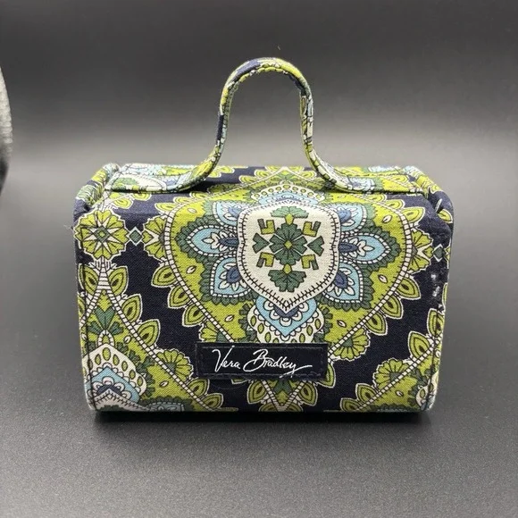 Vera Bradley Green Mini Travel Jewelry Hard Case - Removable Ring Tray - Picture 4 of 10